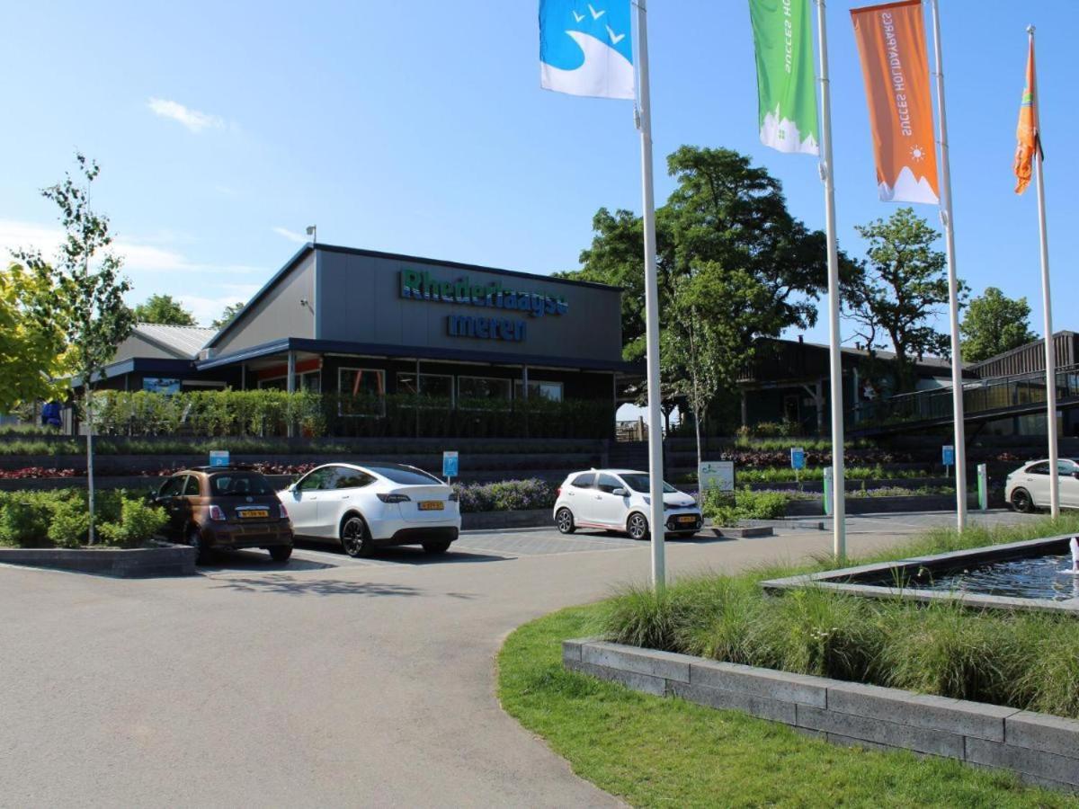 Vakantiehuis Met Vijverzicht Lathum Exteriör bild
