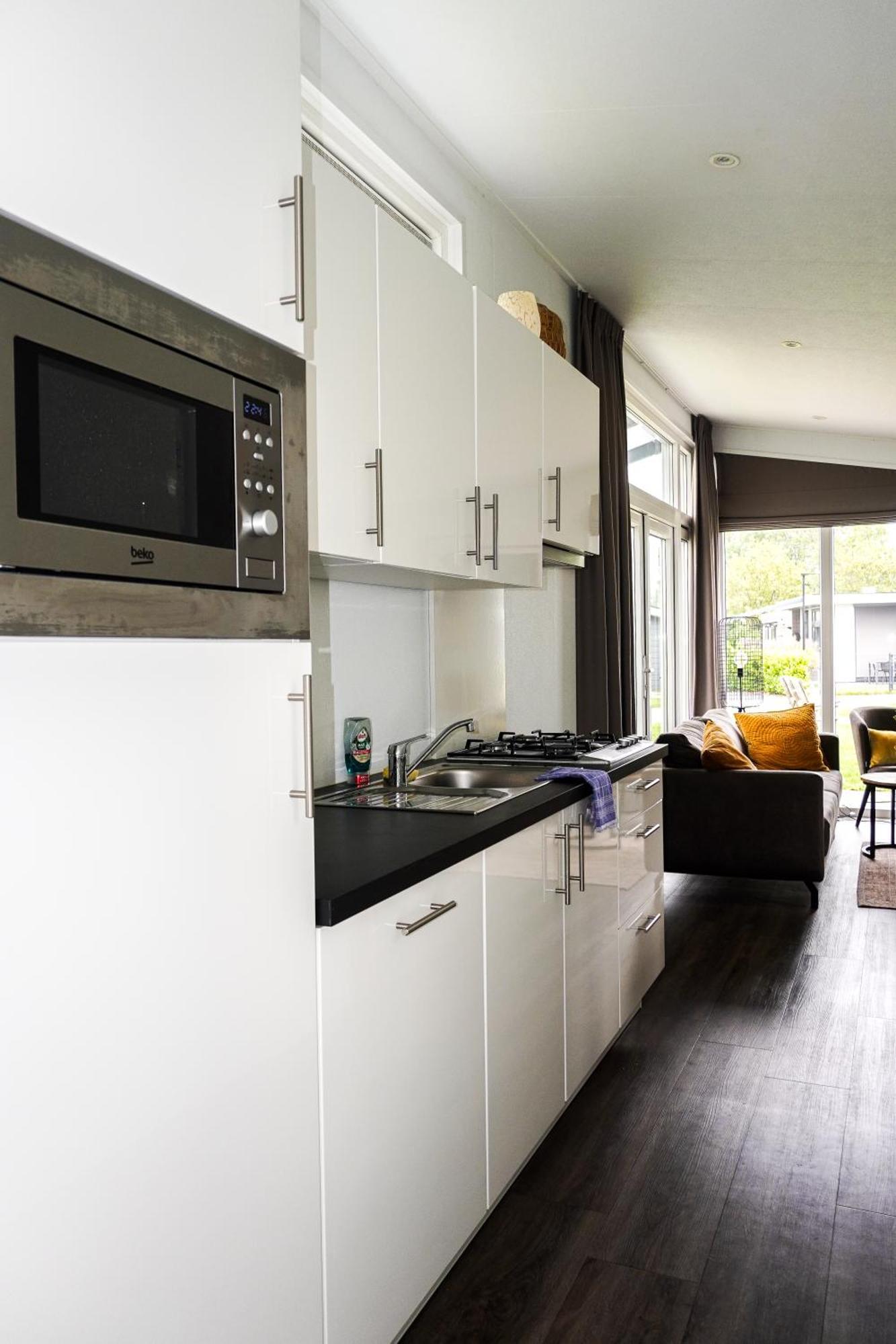 Vakantiehuis Met Vijverzicht Lathum Exteriör bild