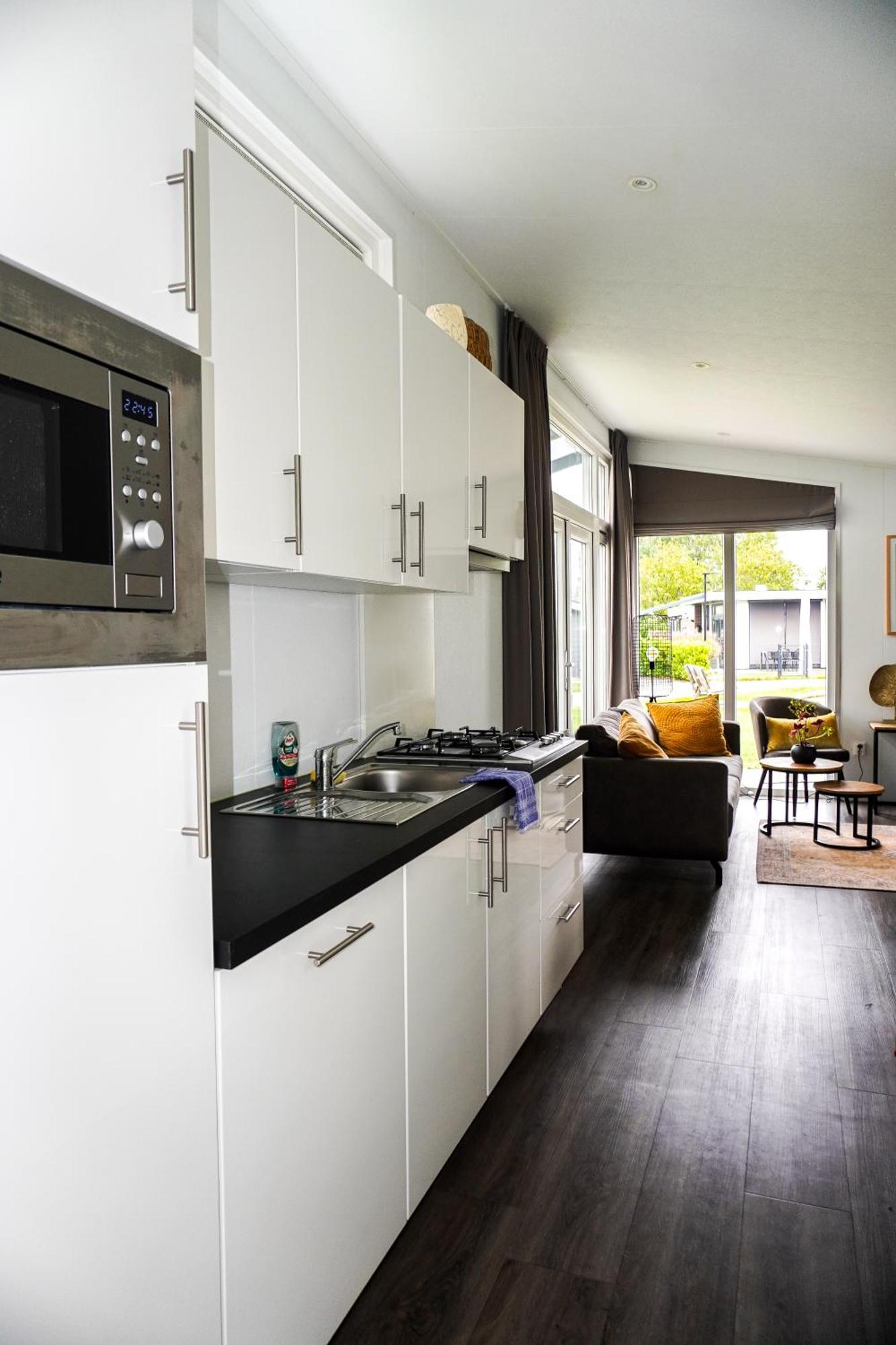 Vakantiehuis Met Vijverzicht Lathum Exteriör bild
